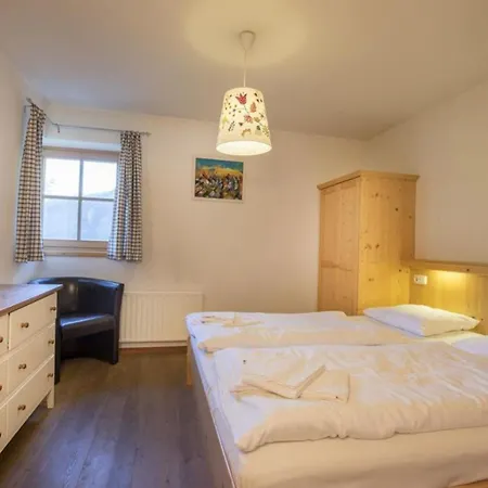 Schoeneben Zur Muehle Wald im Pinzgau